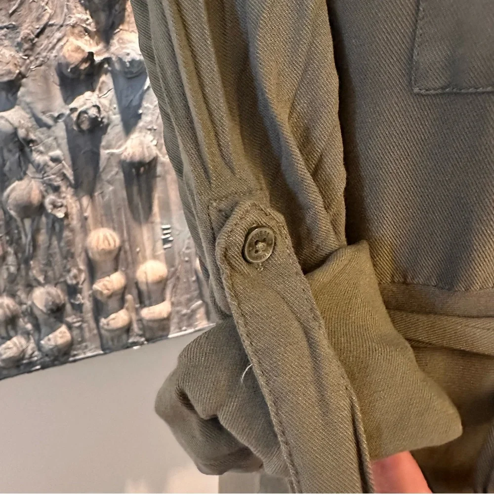 ⭐️ Guess XS Olive Rayon High-Low Shirt Dress *belt loops need repair - Picture 9 of 15